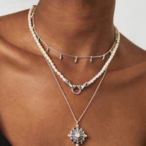 Missoma Harris Reed In Good Hands Pearl Necklace Silver